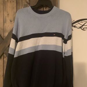 Tommy sweater size XL